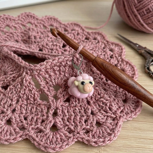 Charm Oveja Rosa